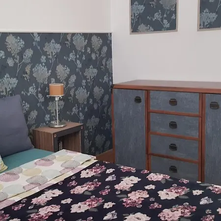 Na Rakoczego アパート